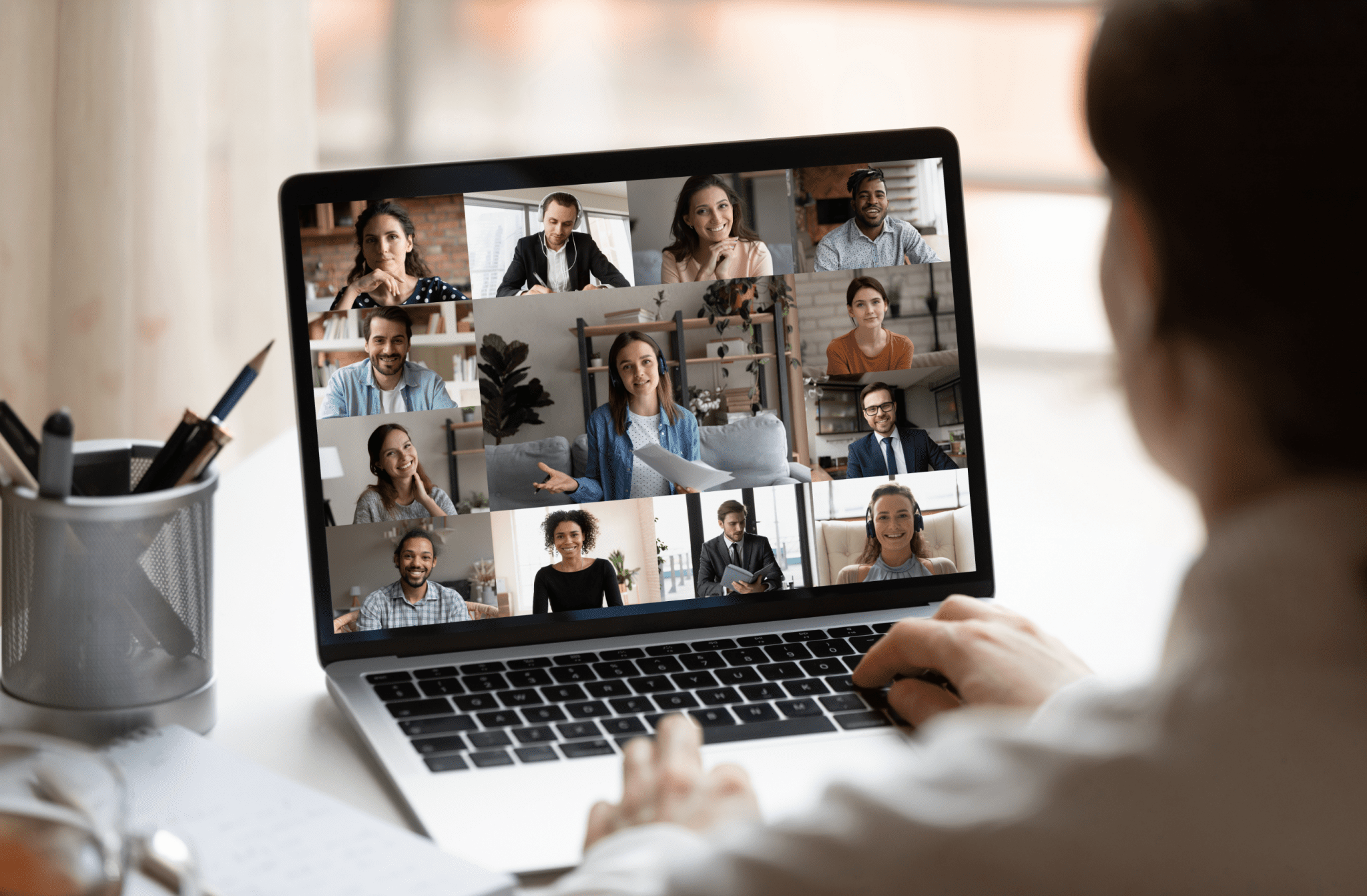 Microsoft 365 是微軟提供的一套全面由雲端驅動的生產力和協作工具